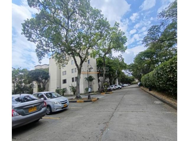 Apartamentos, Venta en El Limonar