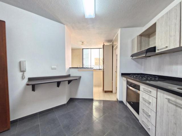 Apartamentos, Venta en Ed. Versalles