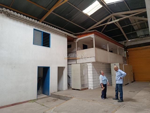 Locales y Bodegas, Venta en San Nicolás