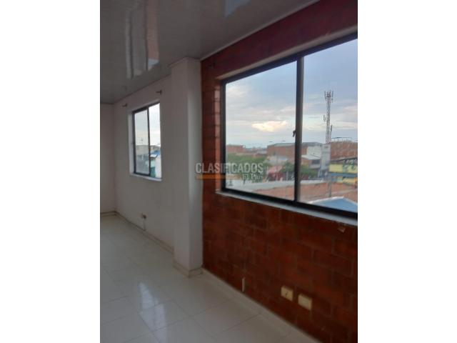 Apartamentos, Venta en Floresta Vieja