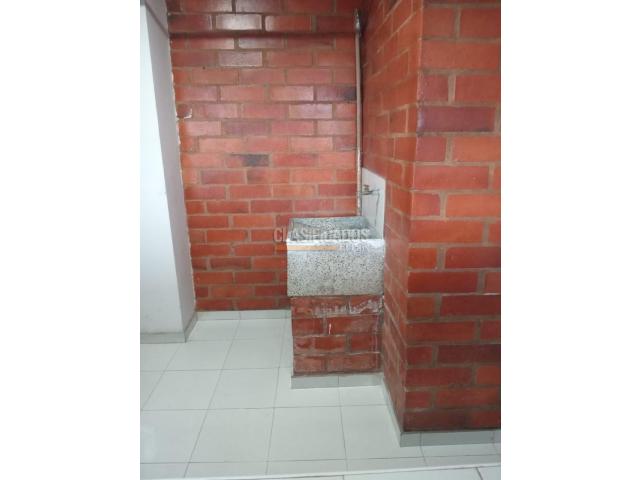 Apartamentos, Venta en Floresta Vieja