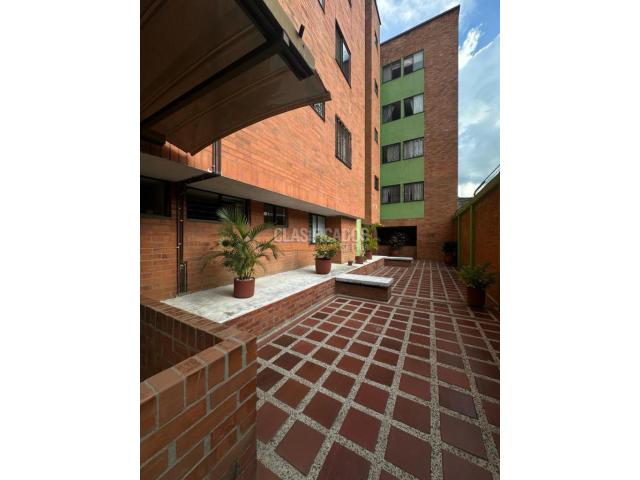 Casas, Venta en Capri