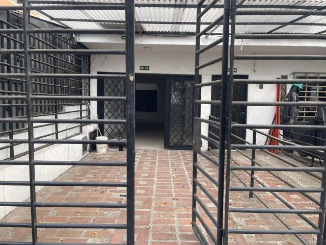 Locales y Bodegas, Alquiler en La Base