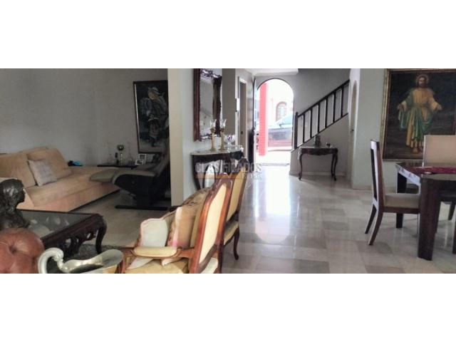 Casas, Venta en Ciudad Jardín