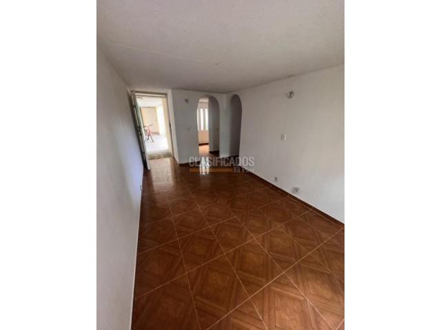 Apartamentos, Venta en Cañaverales