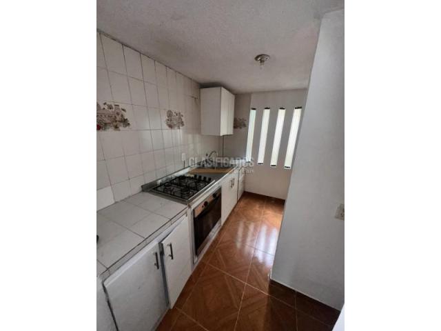 Apartamentos, Venta en Cañaverales