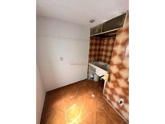 Apartamentos, Venta en Cañaverales