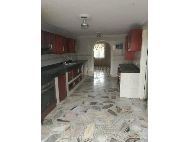 Casas, Alquiler en El Limonar