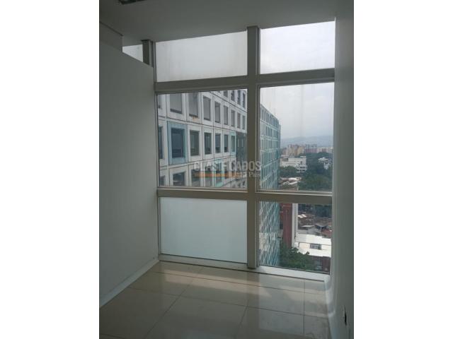 Oficinas y Consultorios, Venta en Ed. Centro de Vida Profesional