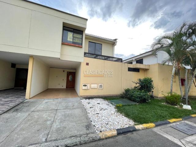 Casas, Venta en La Hacienda