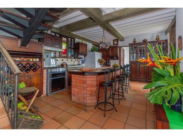 Fincas y Casas Campestres, Venta en Yumbo