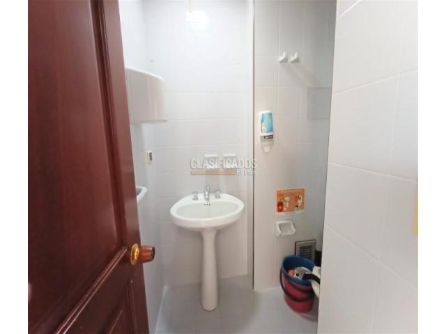 Oficinas y Consultorios, Venta en Nueva Tequendama