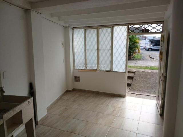 Apartaestudios, Alquiler en Departamental