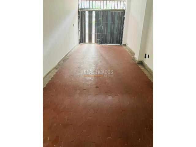 Casas, Venta en La Flora