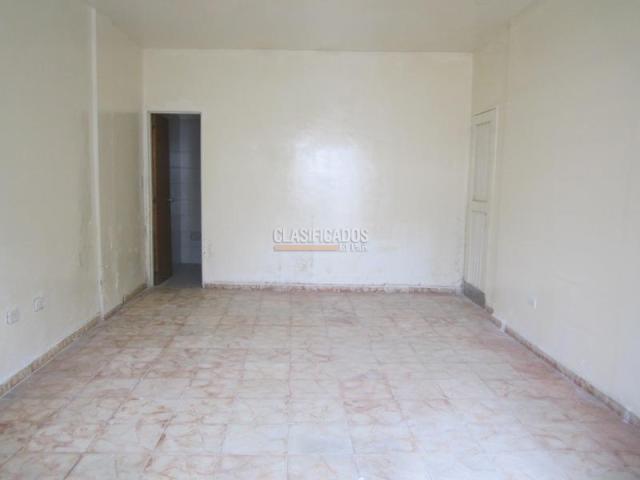 Locales y Bodegas, Alquiler en La Floresta