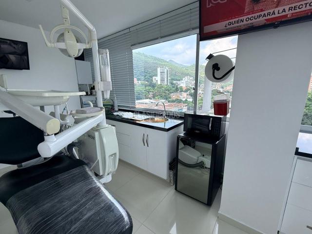 Oficinas y Consultorios, Venta en Santa Mónica Residencial