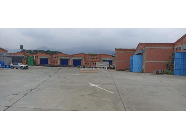 Locales y Bodegas, Alquiler en Acopi