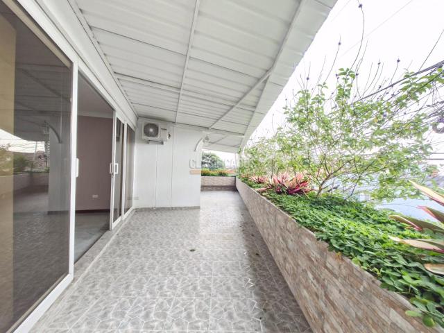 Apartamentos, Venta en Santa Mónica Norte