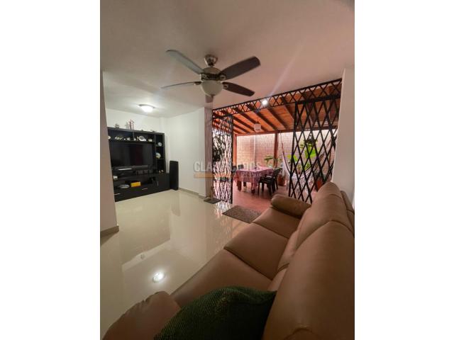 Casas, Venta en San Joaquín