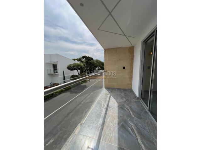 Casas, Venta en La Hacienda