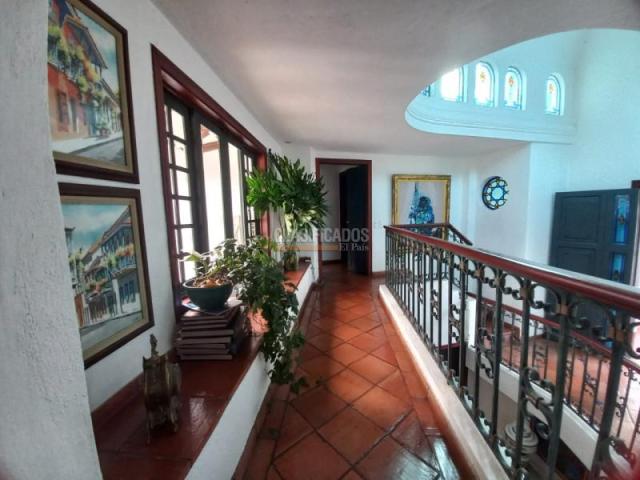Casas, Venta en Ciudad Jardín