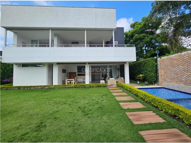 Casas, Venta en Ciudad Jardín