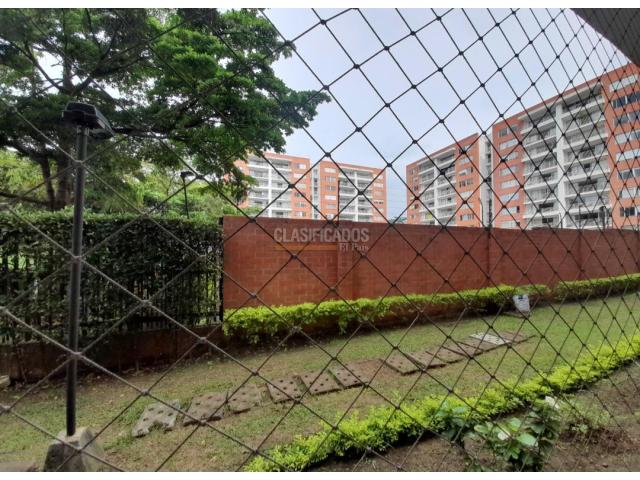 Apartamentos, Venta en Valle del Lili