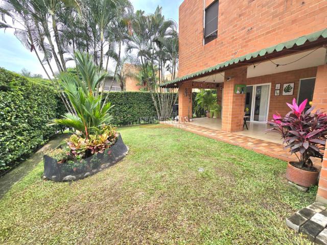 Casas, Venta en Ciudad Jardín