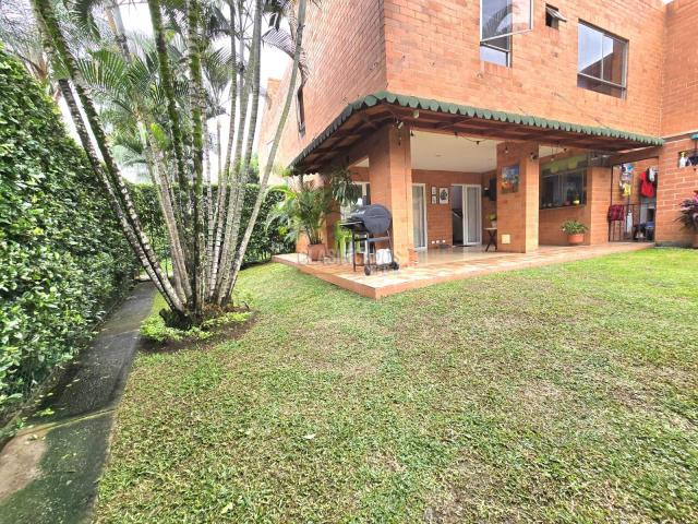 Casas, Venta en Ciudad Jardín