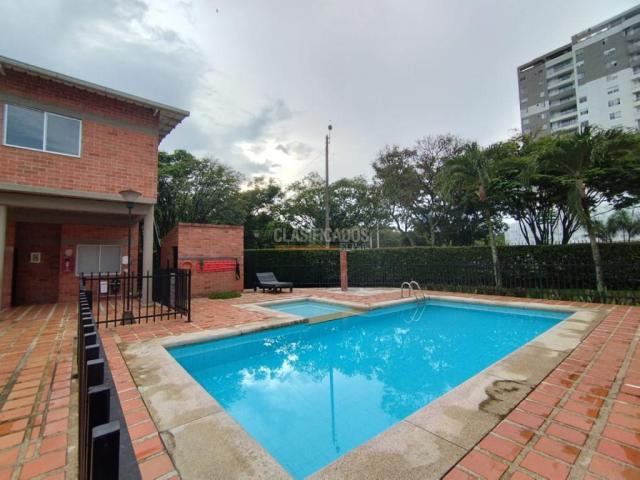 Apartamentos, Venta en Valle del Lili