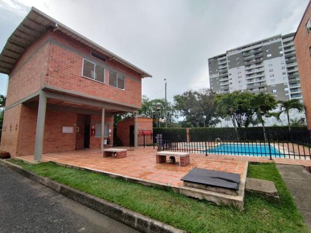 Apartamentos, Venta en Valle del Lili