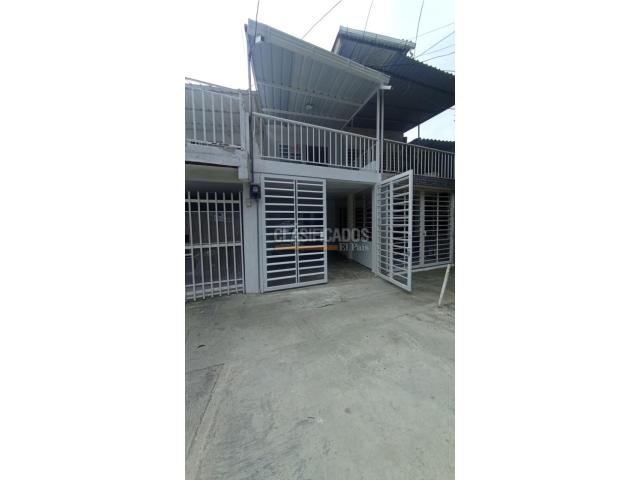 Casas, Venta en Brisas de los Álamos