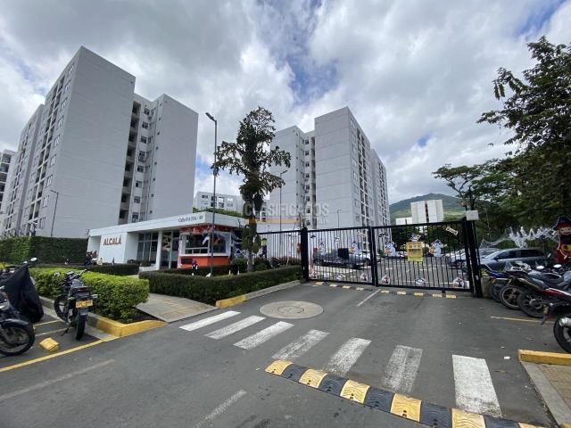 Apartamentos, Venta en Guabinas