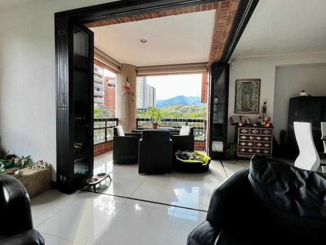 Apartamentos, Venta en Ciudad Jardín