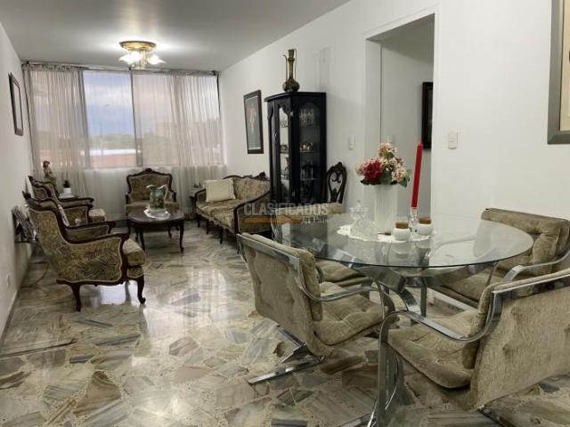 Apartamentos, Venta en El Limonar