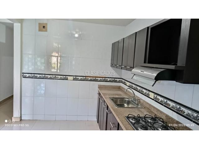 Casas, Alquiler en Antonio Nariño