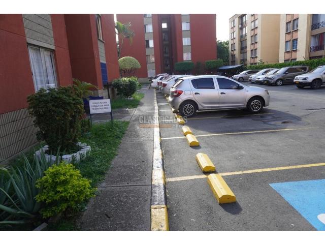 Apartamentos, Alquiler en Torres de Comfandi