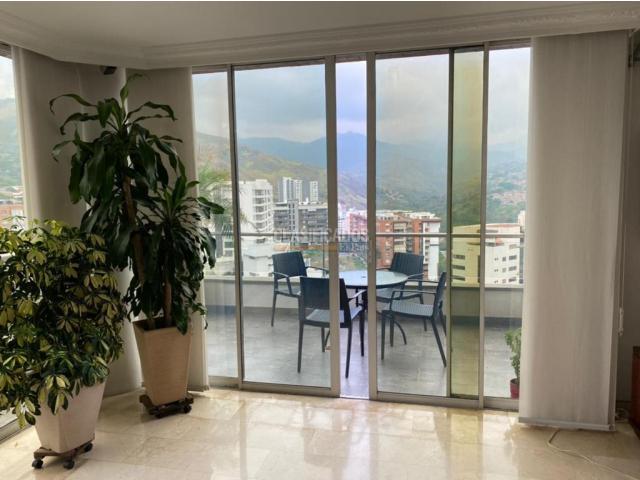 Apartamentos, Venta en Arboleda