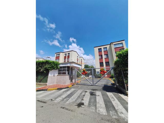 Apartamentos, Venta en Panamericano