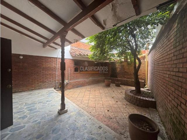 Casas, Alquiler en Prados del Norte