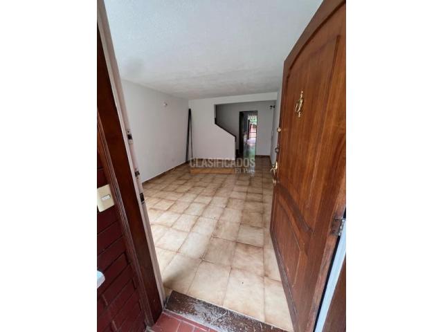 Casas, Venta en Adoquines de Camino Real