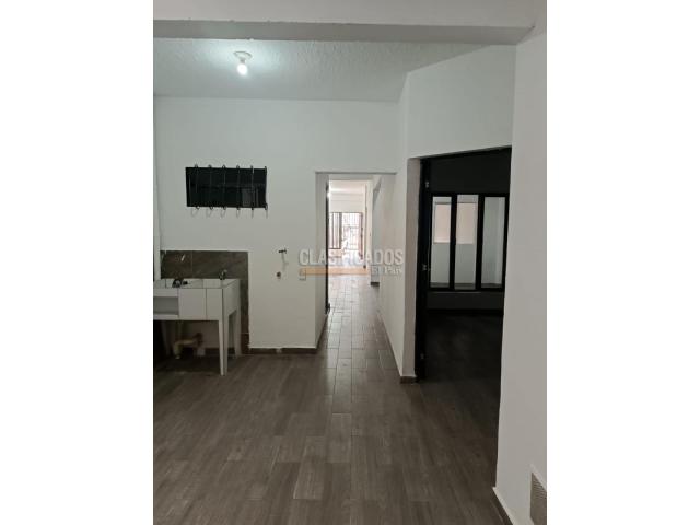 Casas, Alquiler en Santa Mónica Popular