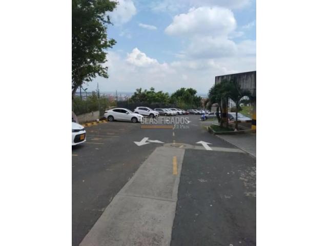 Apartamentos, Venta en Meléndez