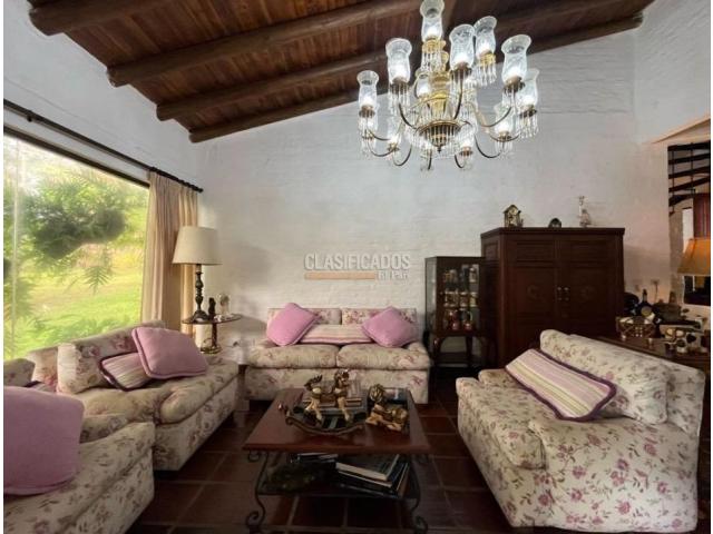 Casas, Venta en Ciudad Jardín