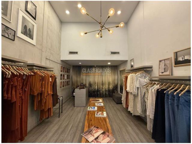 Locales y Bodegas, Alquiler en Centro Ccial Centenario