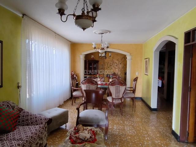 Edificios, Venta en Atanasio Girardot