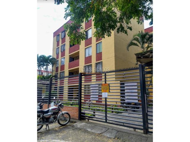 Apartamentos, Venta en Puente del Comercio