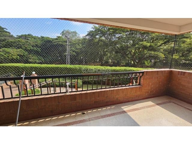 Apartamentos, Venta en Ciudad Jardín