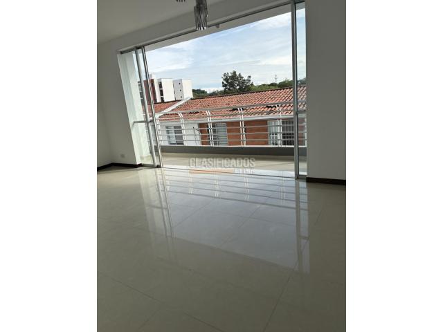 Apartamentos, Alquiler en La Hacienda