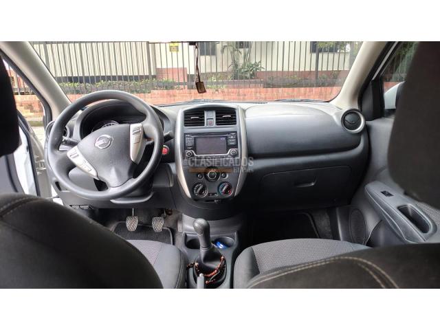 Nissan Versa 2015